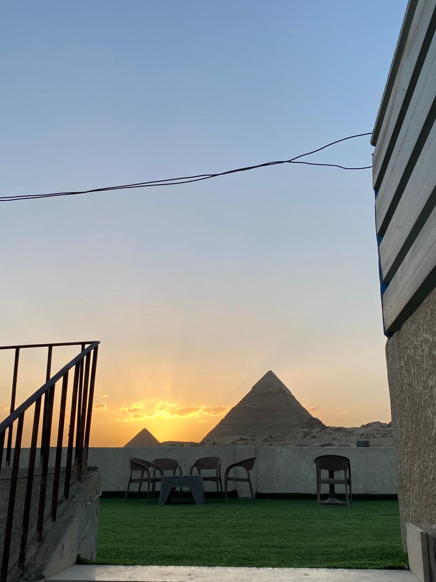 Isis Pyramids View Inn Kafrat al Jabal Exterior foto